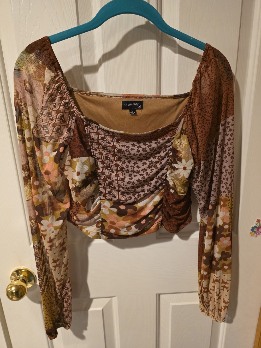 Originality. Brown Floral & Geo Ruched Long Sleeve Crop Top